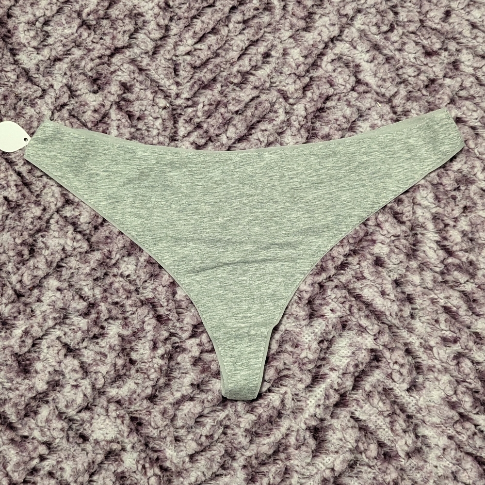 Pick 5 for $20 - Unknown Brand Thong - S